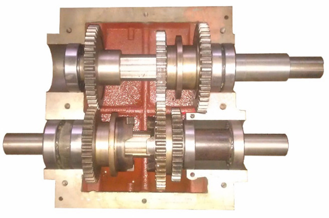 MLGQ-C&times;2  series Gas Pressure Automatic Rubber Roller Rice Thresher